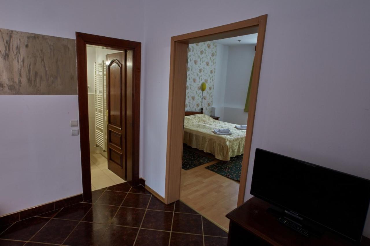 Pensiunea Daniel Sibiu Ngoại thất bức ảnh